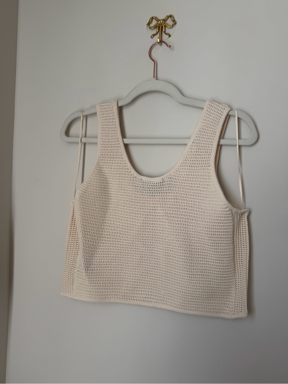 Cream crop Tank Top & Blue Floral Shorts two piece Set - Picture 8 of 8